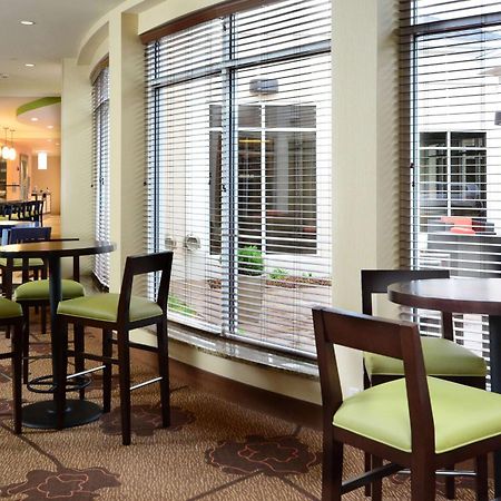Hilton Garden Inn Greensboro Airport Exteriér fotografie